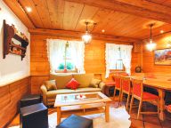 Chalet Holzworm-5