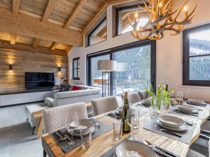 Chalet Lengau Luxurious B Hinterglemm-2