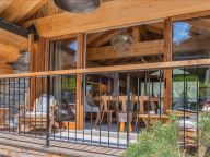 Chalet Le Duc Blanc met outdoor hottub-19